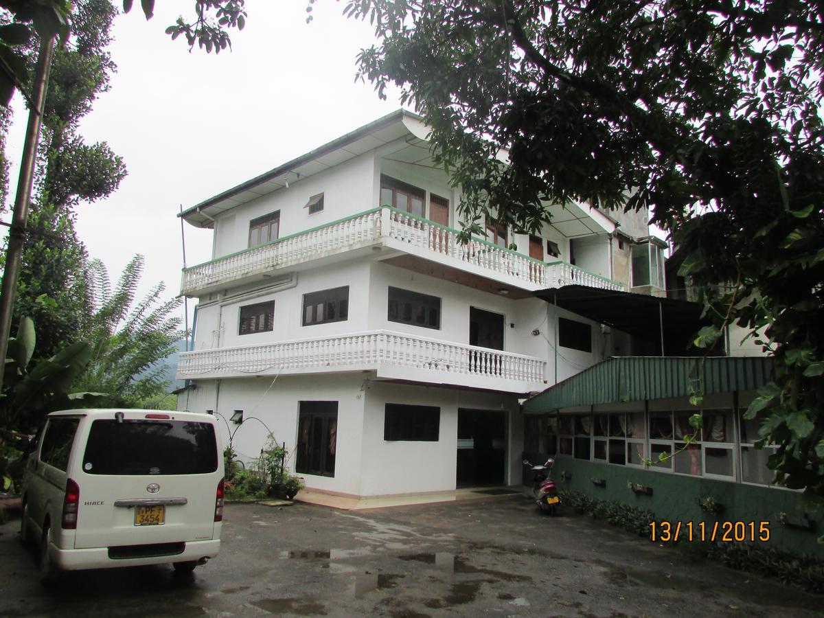 Weligama Holiday Inn บาดุลลา ภายนอก รูปภาพ